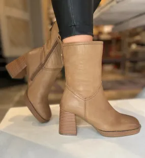 Certainly! Here’s an optimized title for the product:

Stylish Carmela Taupe Leather Ankle Boots - Comfortable and Versatile Footwear for Every Occasion