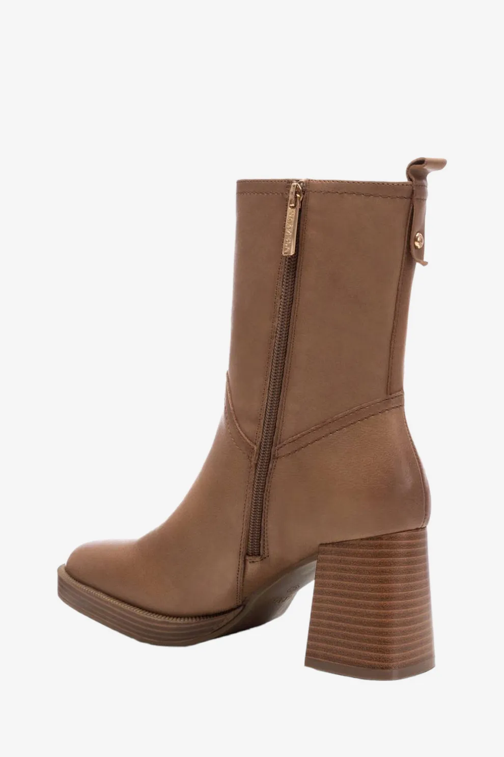 Certainly! Here’s an optimized title for the product:

Stylish Carmela Taupe Leather Ankle Boots - Comfortable and Versatile Footwear for Every Occasion