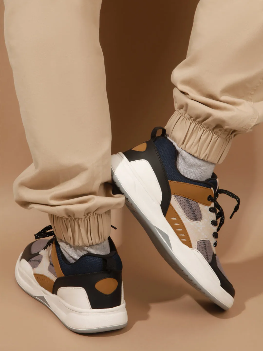 Mens Grey Colorblocked Lace-Up Sneakers (IX6015)