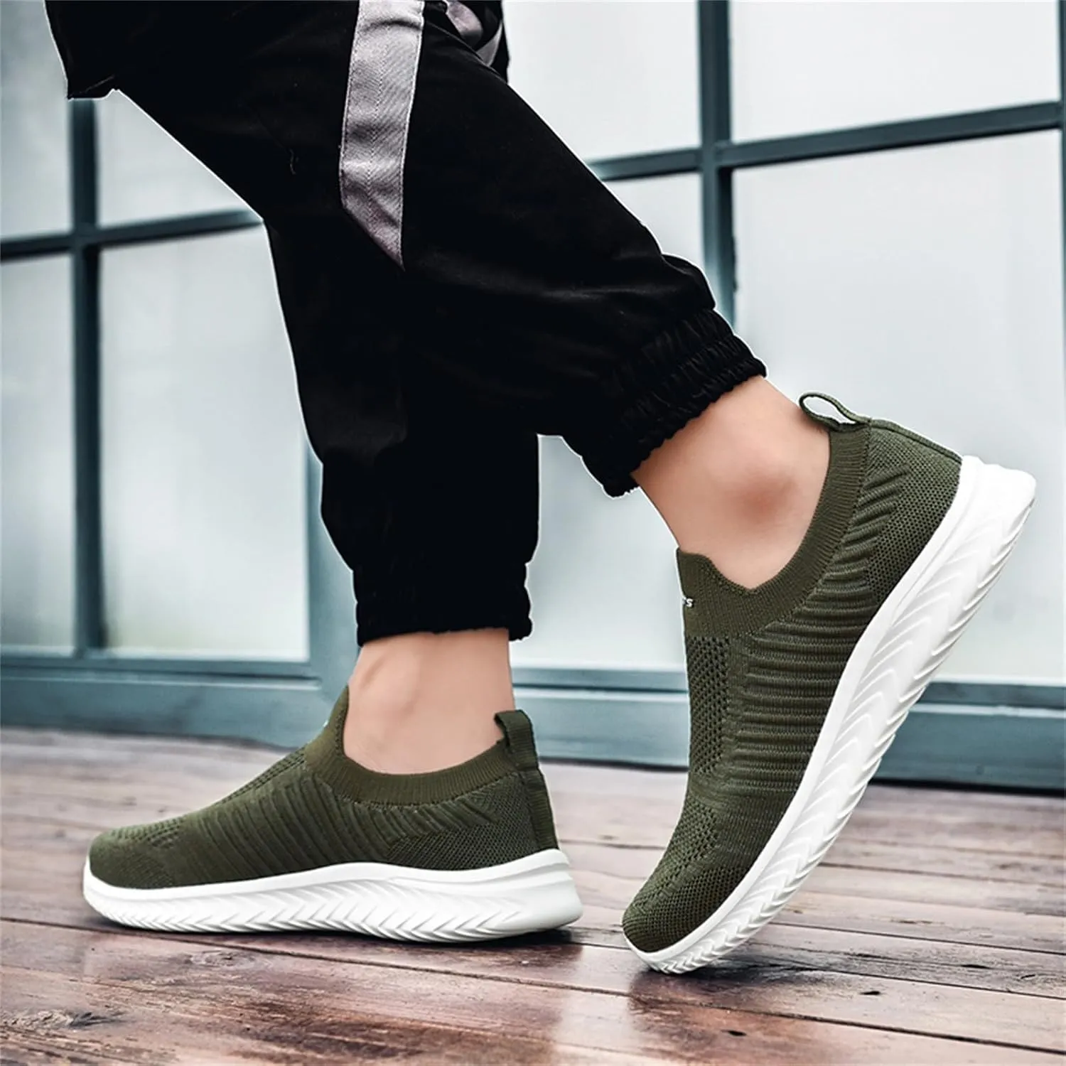 Mens Loafers & Slip-Ons Mesh Breathable Comfortable and Fashionable Men's Slip On Soft Soled Sports Shoes