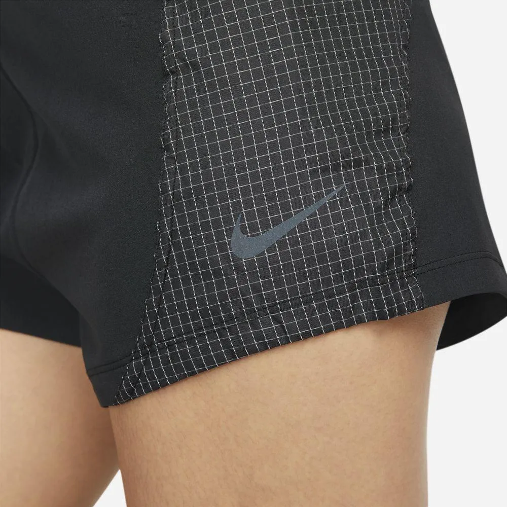 Nike Women's Dri-FIT Run Division Tempo Luxe Short