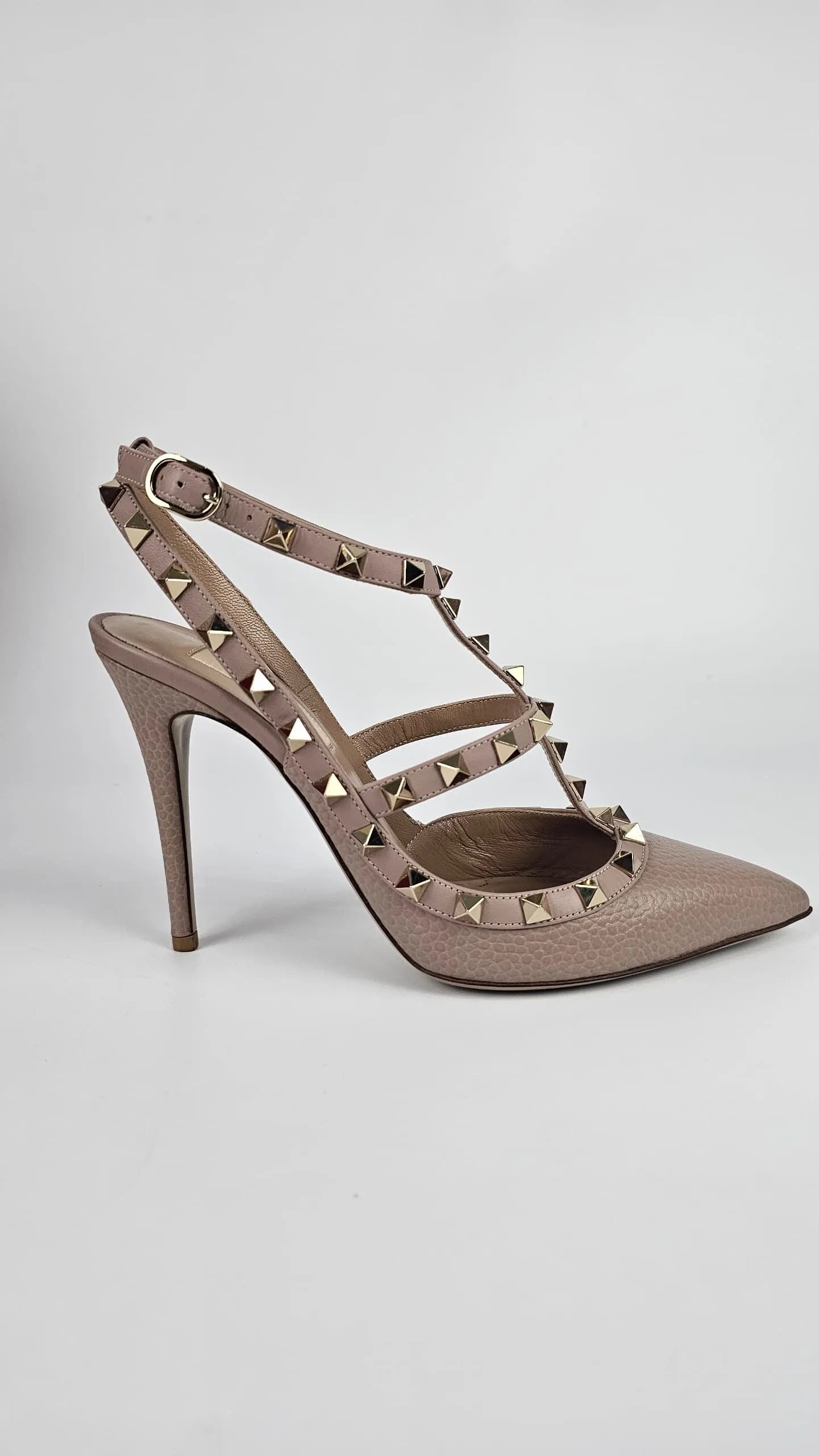 Rockstud Caged Pumps in Pale Pink