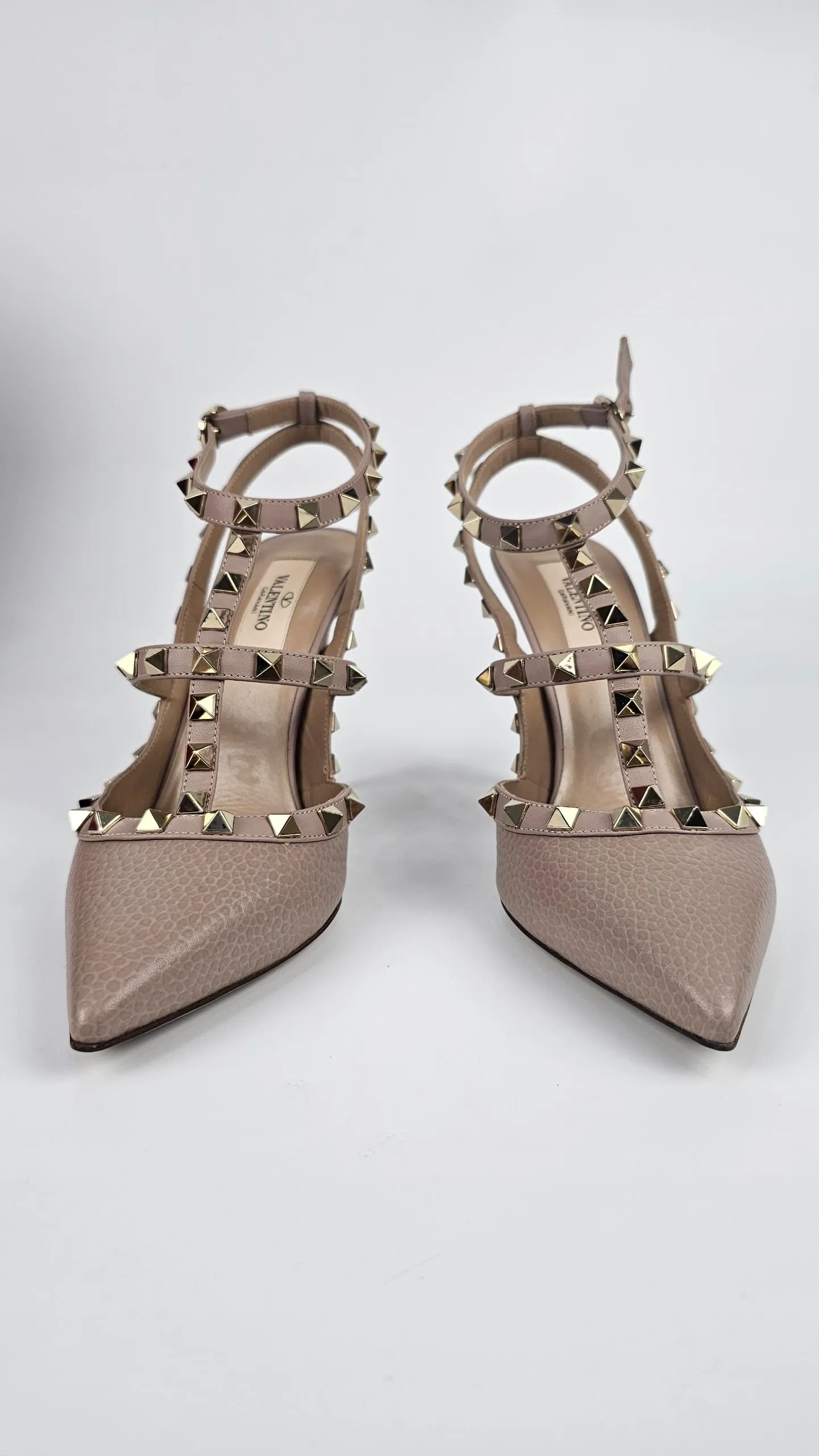 Rockstud Caged Pumps in Pale Pink