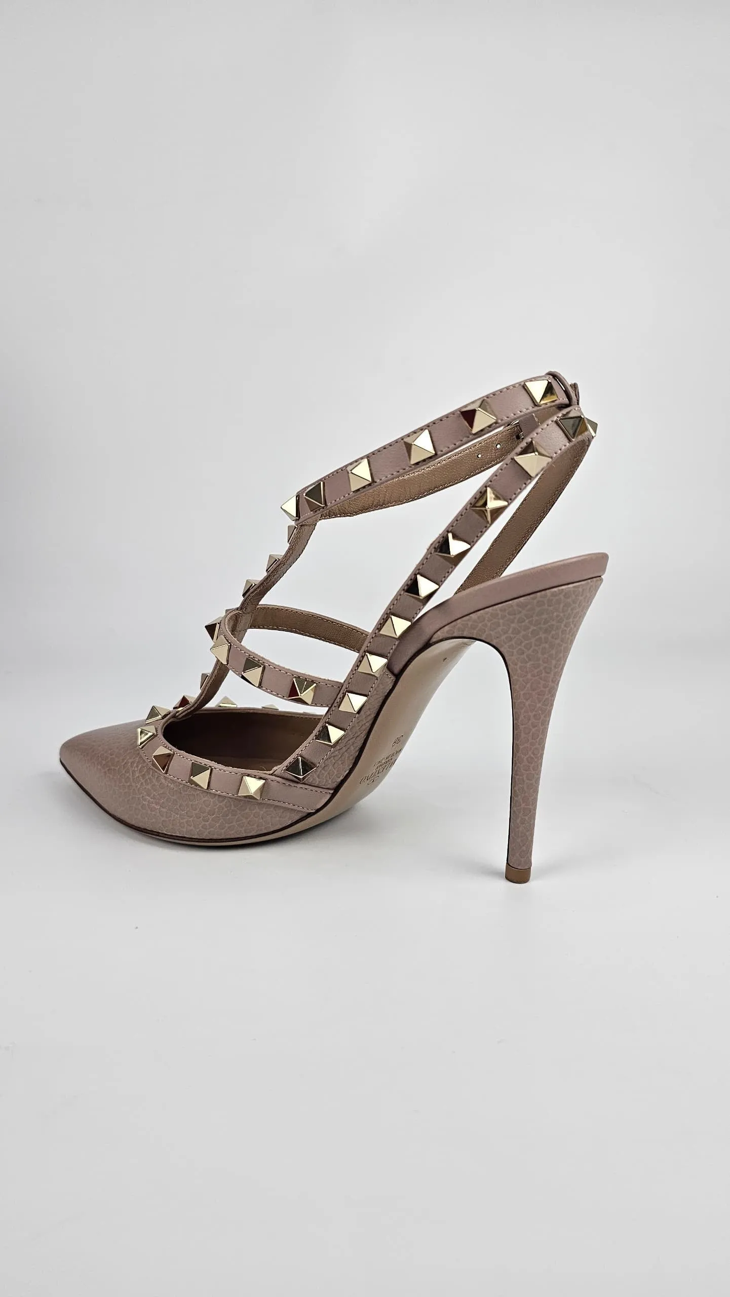 Rockstud Caged Pumps in Pale Pink